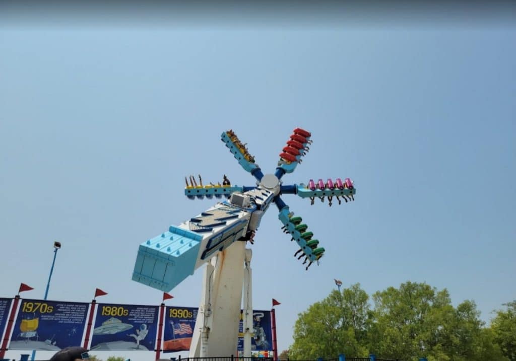 Carowinds Amusement Park